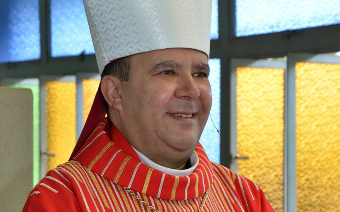 Papež je sprejel odstop brazilskega škofa, ki se je samozadovoljeval na video klicu